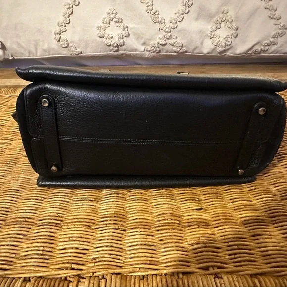 Coach Bag - Picture 2 of 6